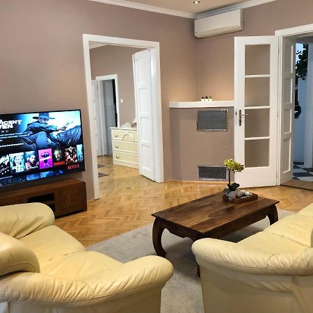 Margareta Apartman Печ Екстериор снимка