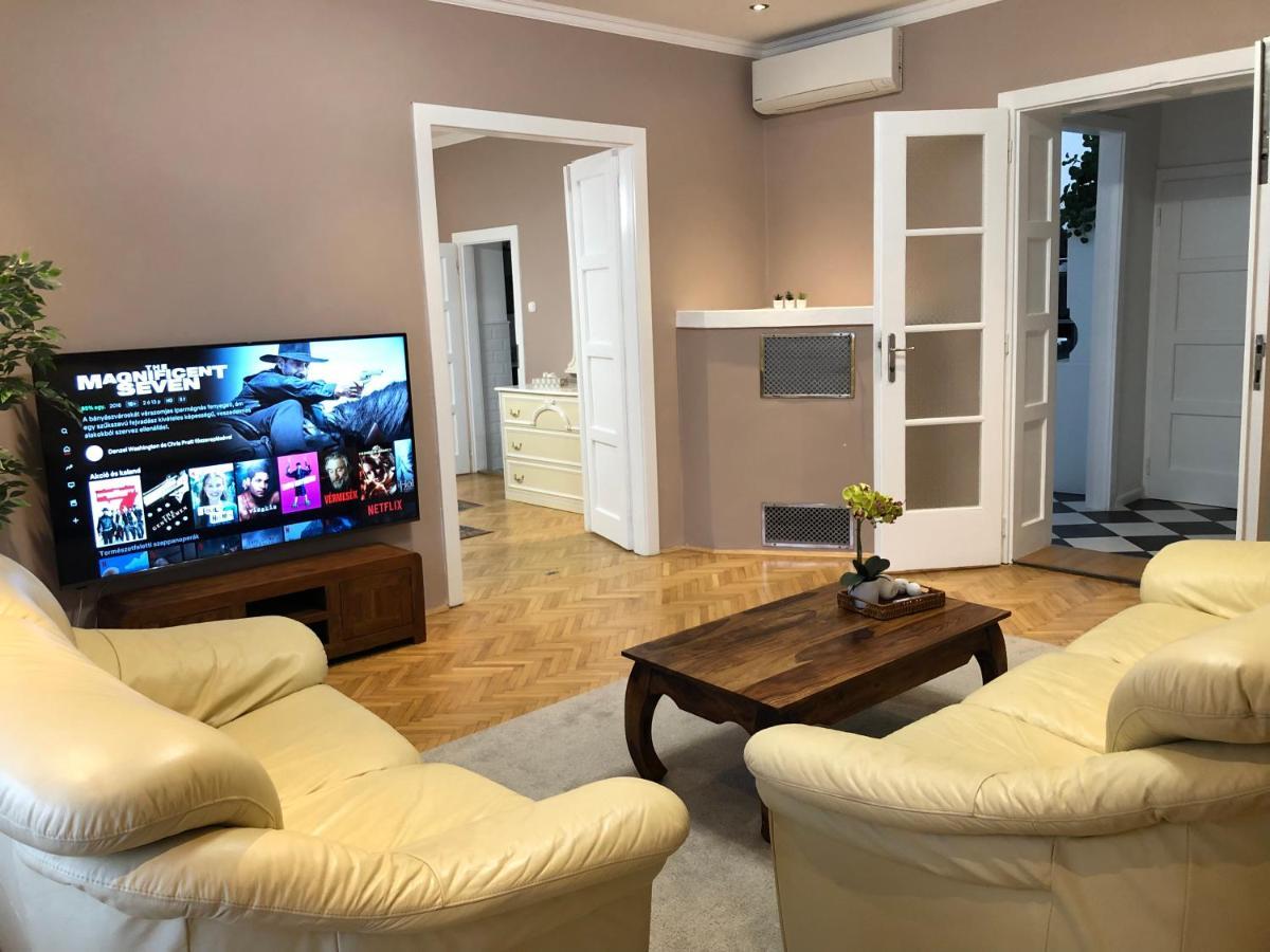 Margareta Apartman Печ Екстериор снимка